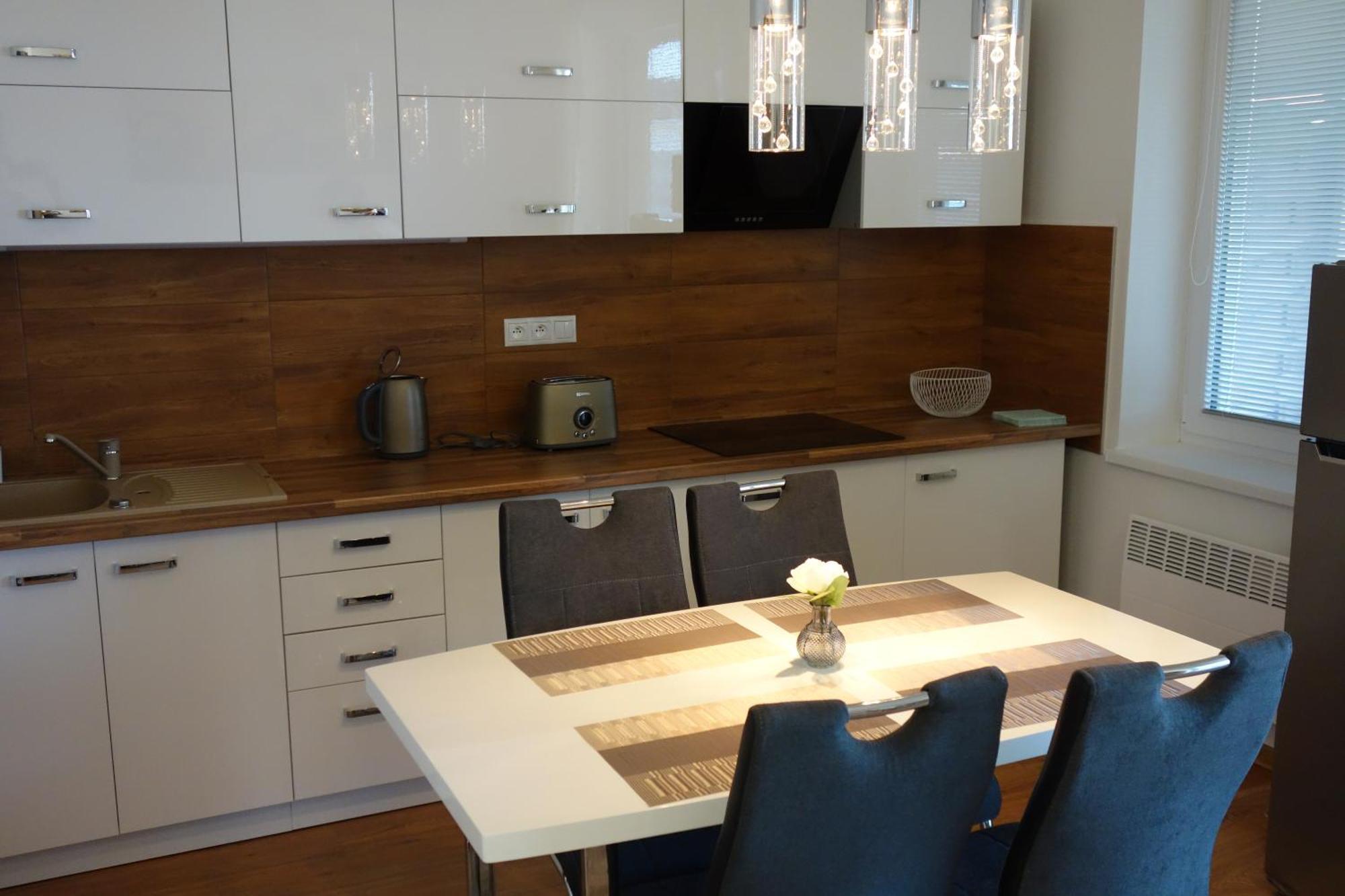 Apartmany Rubin Nesvady エクステリア 写真