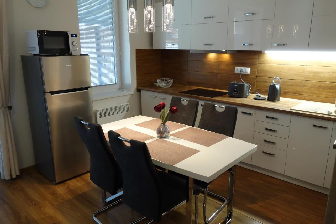 Apartmany Rubin Nesvady エクステリア 写真