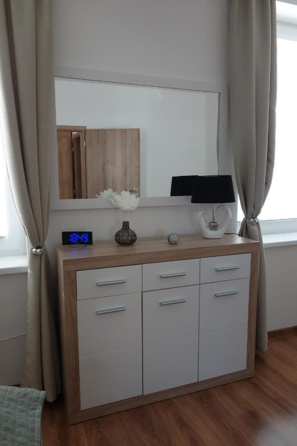Apartmany Rubin Nesvady エクステリア 写真