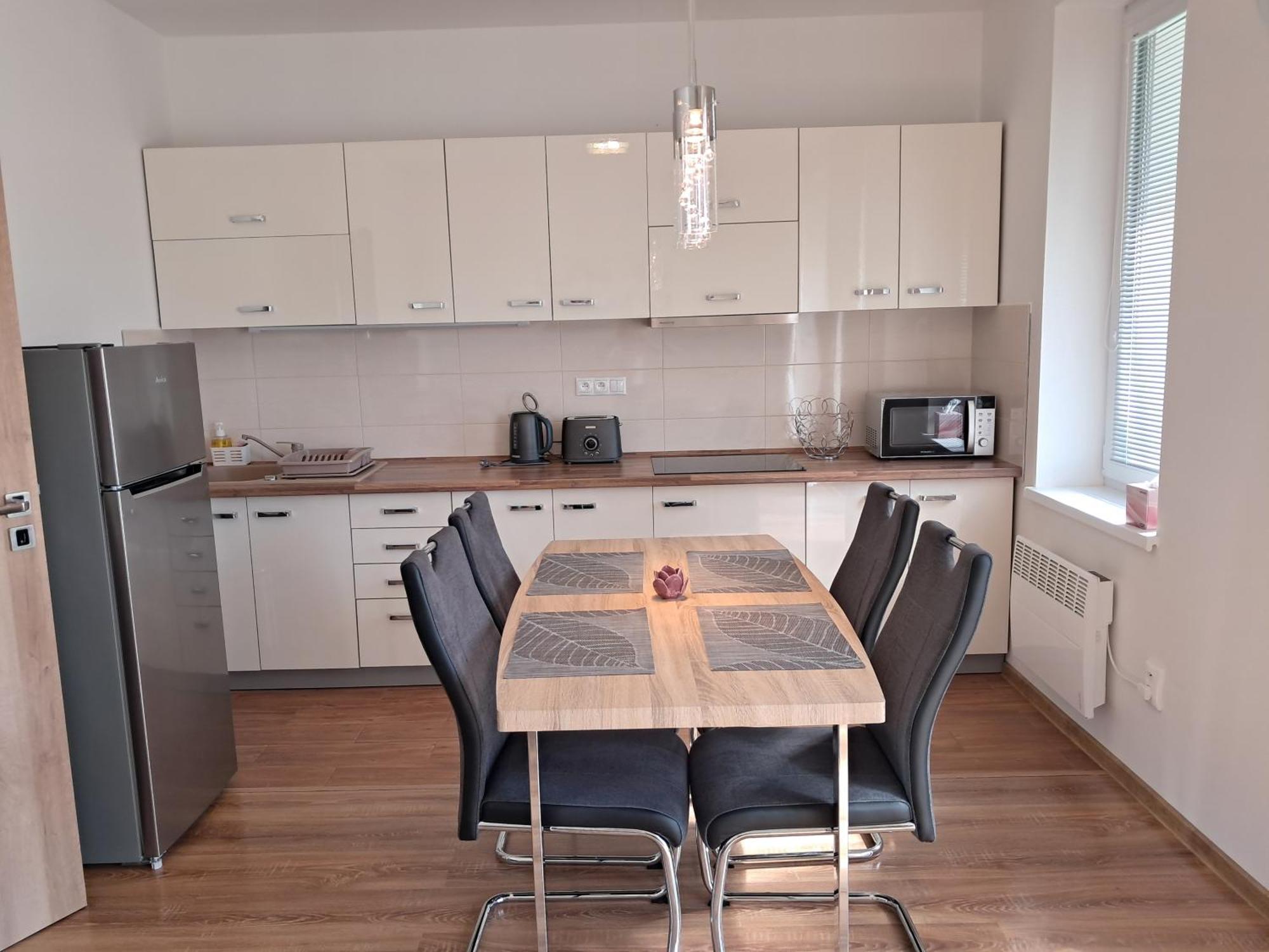 Apartmany Rubin Nesvady エクステリア 写真